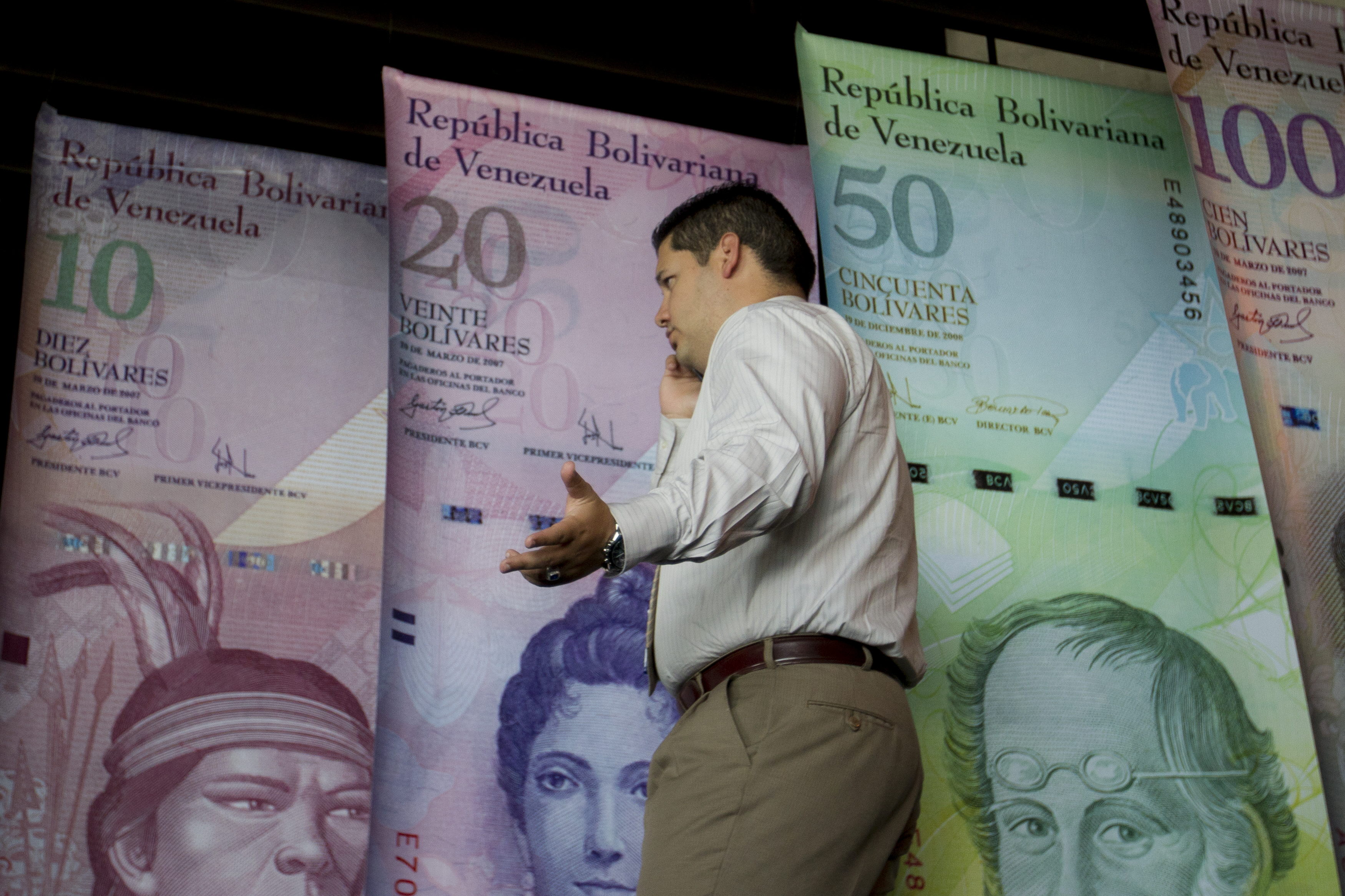 La debilidad del bolívar fuerte se refleja en cada billete circulante