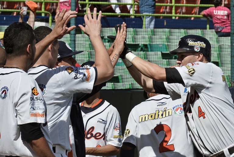 Venezuela vence a Dominicana y pasa a semifinales de la Serie del Caribe