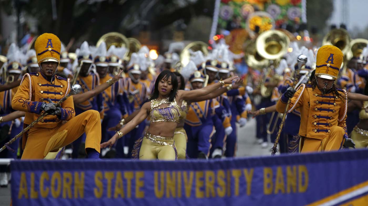 Bailes de gala y desfiles en el Mardi Gras (Fotos)