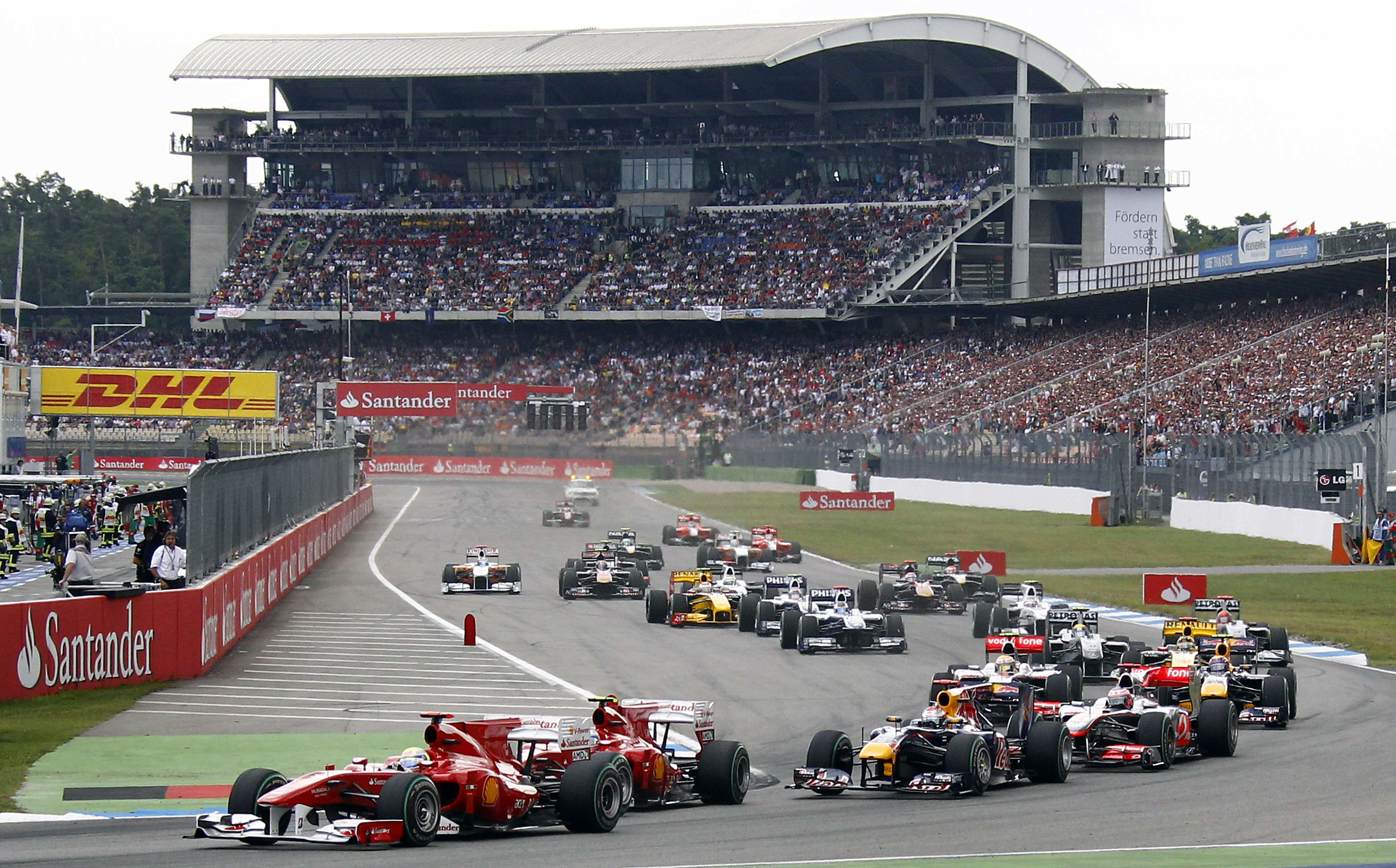 Vettel y Raikkonen se muestran satisfechos con progreso de Ferrari