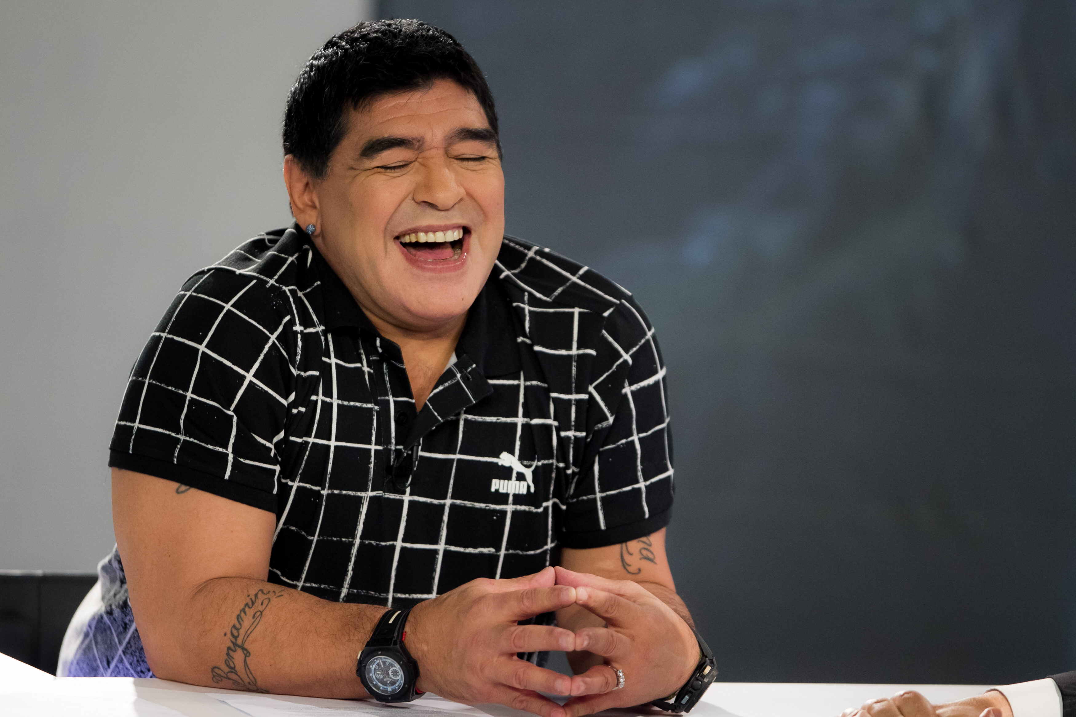 Maradona: Fidel está más vivo que nosotros