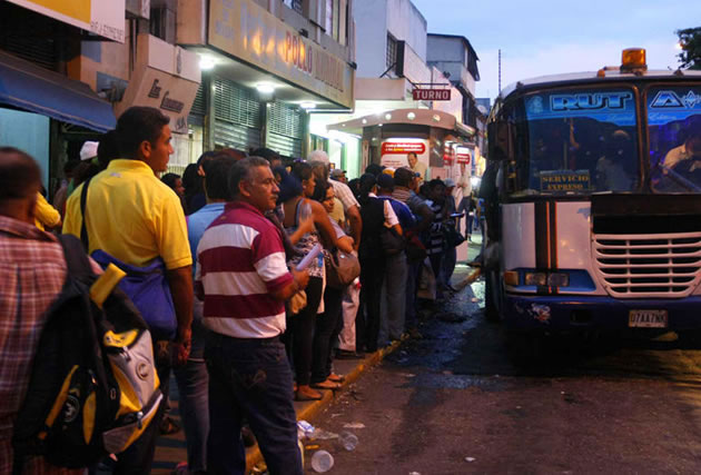 Vuelve-ola-de-atracos-en-carritos-y-autobuses (1)