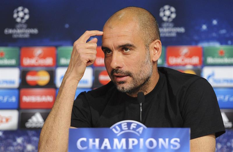 La Uefa investiga a Guardiola por gesto de solidaridad con periodista muerto