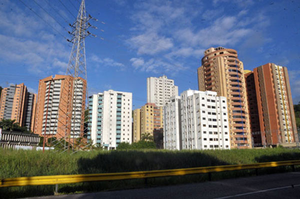 Cámara Inmobiliaria: Precios de viviendas cayeron 10%