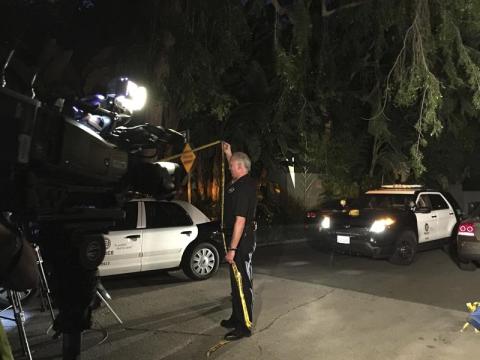 Foto: Agentes de la policía de Los Ángeles acordonan la casa de Andrew Getty en Beverly Hills, Los Ángeles, Estados Unidos / EFE 