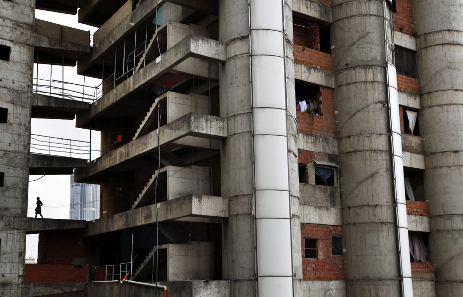 Todavía unas mil personas viven en la Torre de David, el rancho más alto del mundo (Fotos)