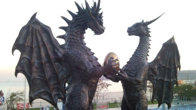 dragones