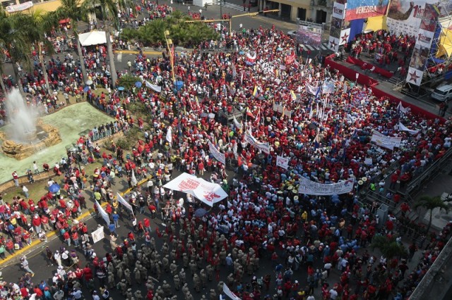 El inocultable desgaste de la “revolución” en un fotodetalle del 1ro de mayo