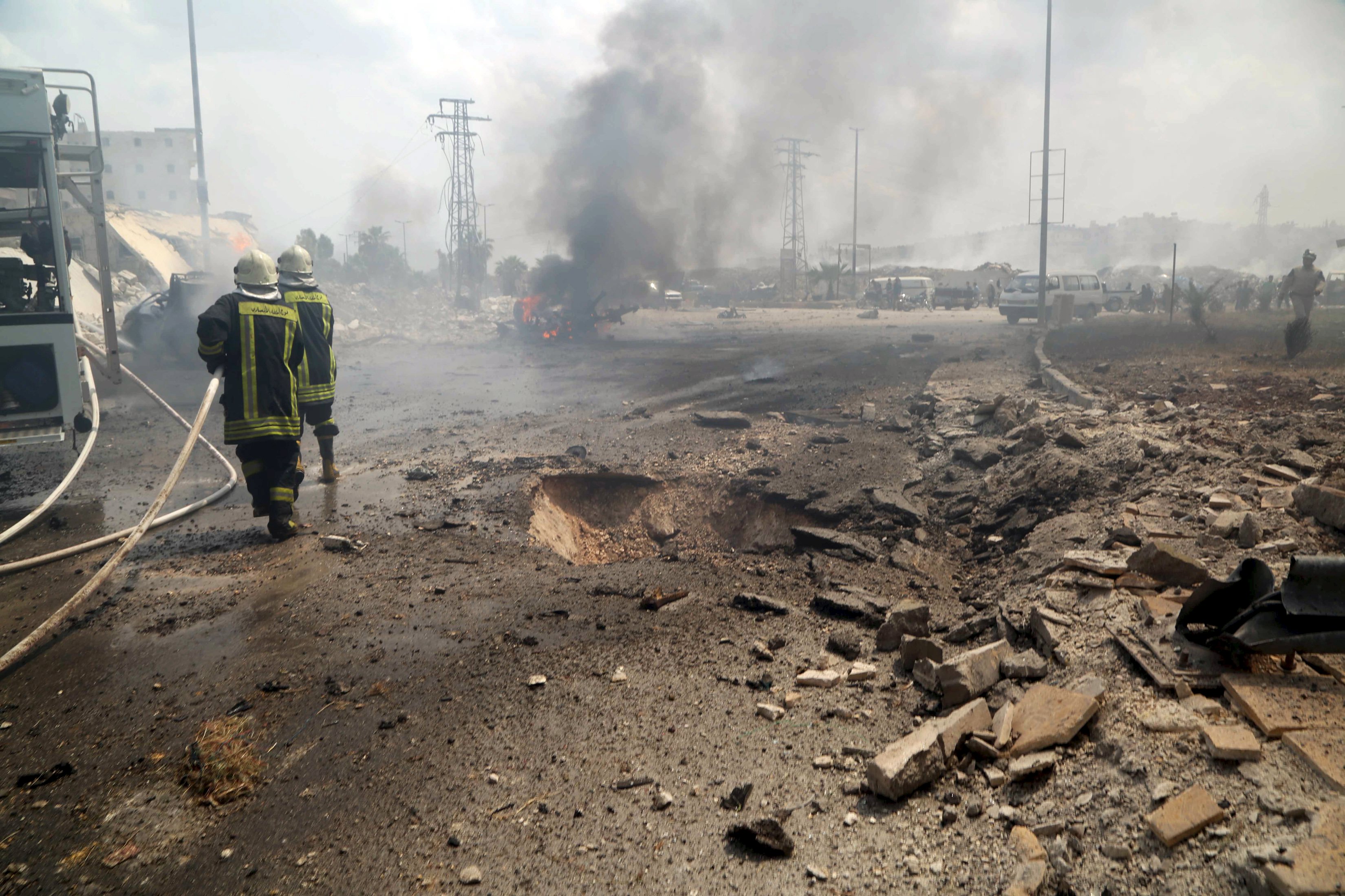 Al Assad arrojó barriles bomba sobre una estación de buses y provocó una masacre