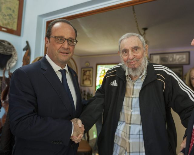 HOLLANDE SE REUNIÓ CON FIDEL CASTRO DURANTE SU VISITA A CUBA