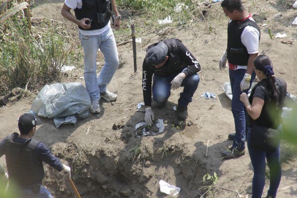 Equipo de forenses inició identificación de las osamentas halladas en Ureña