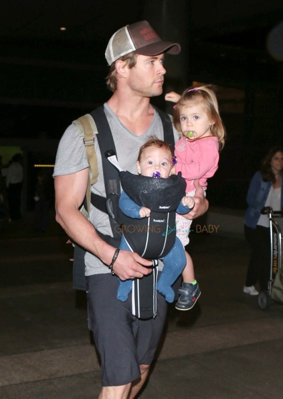 Chris-Hemsworth-carries-his-daughter-India-and-son-at-LAX