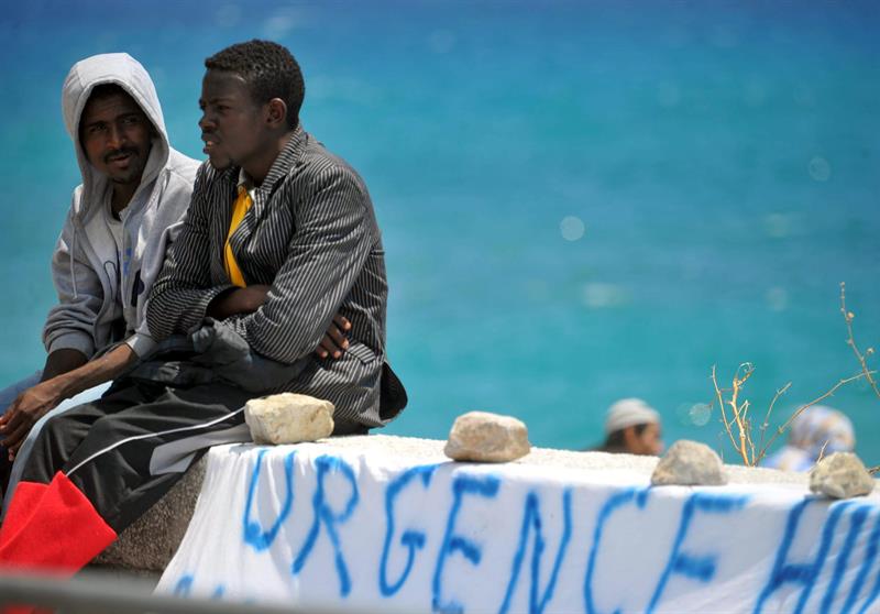 Francia creará 3.500 plazas en centros de acogida para inmigrantes en 2018