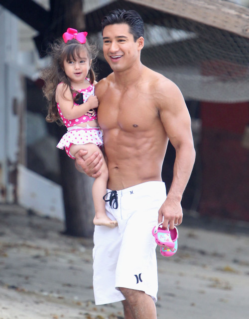 Mario Lopez & Daughter Gia Enjoying A Day On The Beach In Malibu