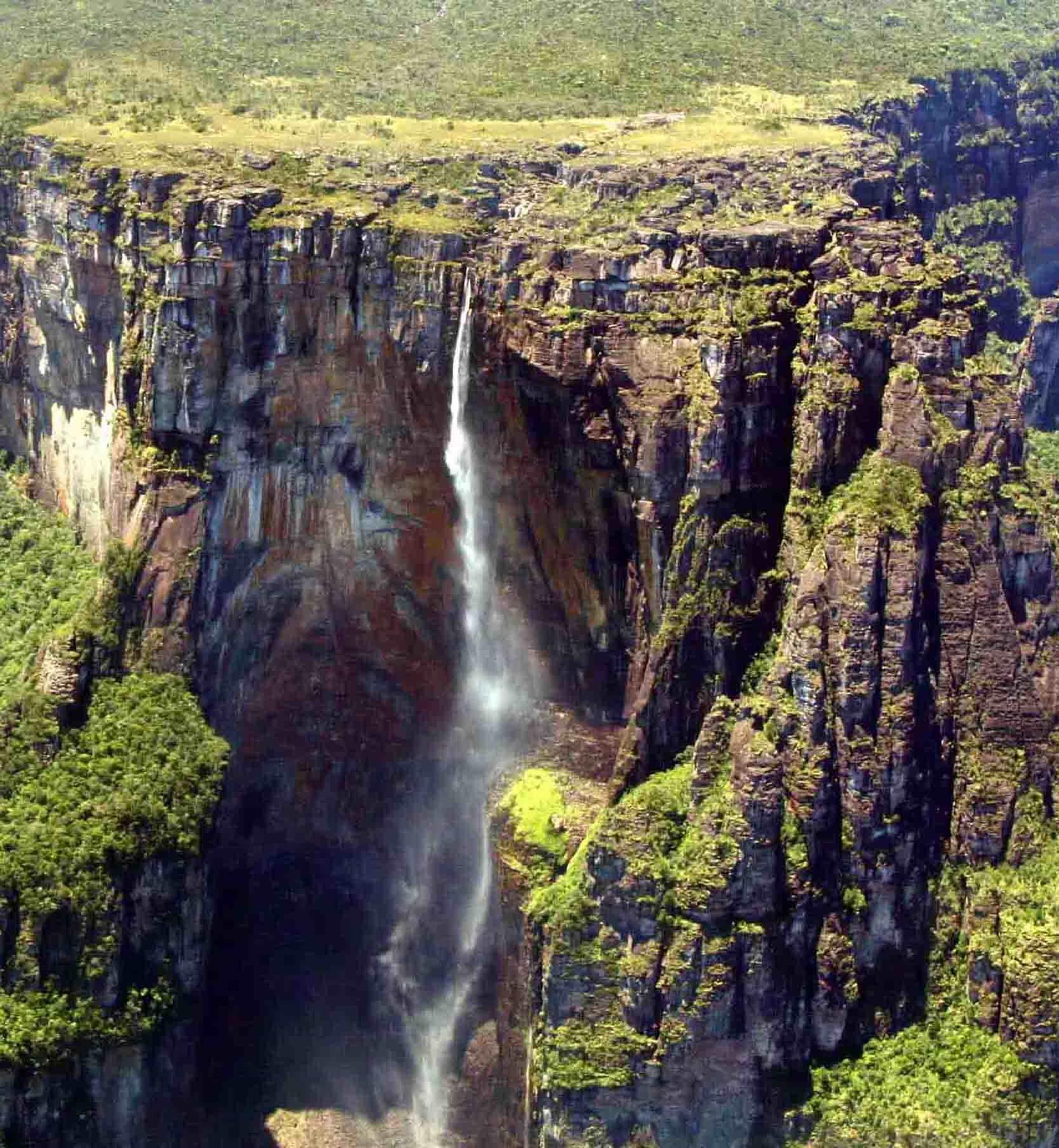 Canaima: Un destino a donde todos quieren ir y muy pocos llegan