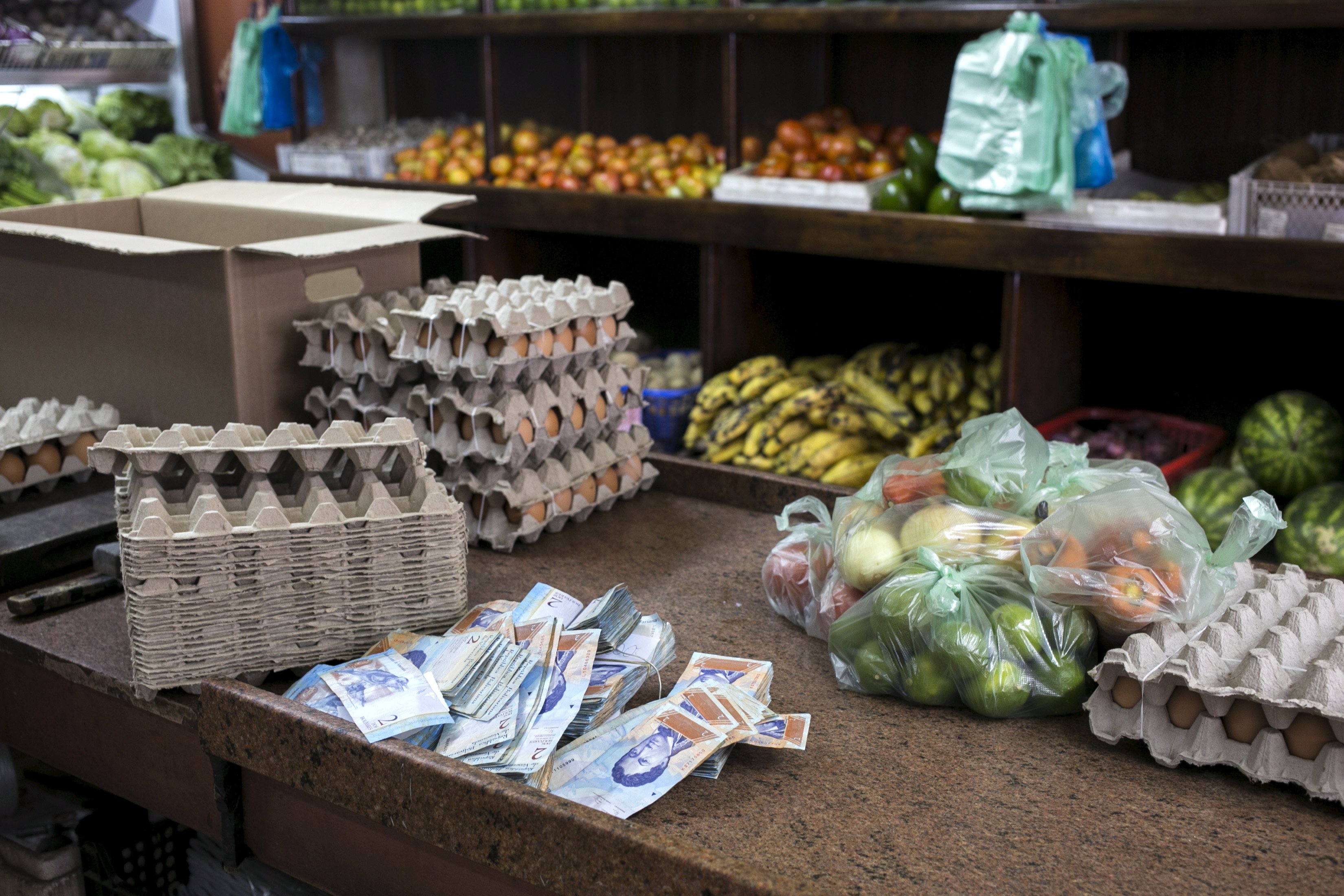 No hay huevos ni pernil en red de supermercados públicos y privados