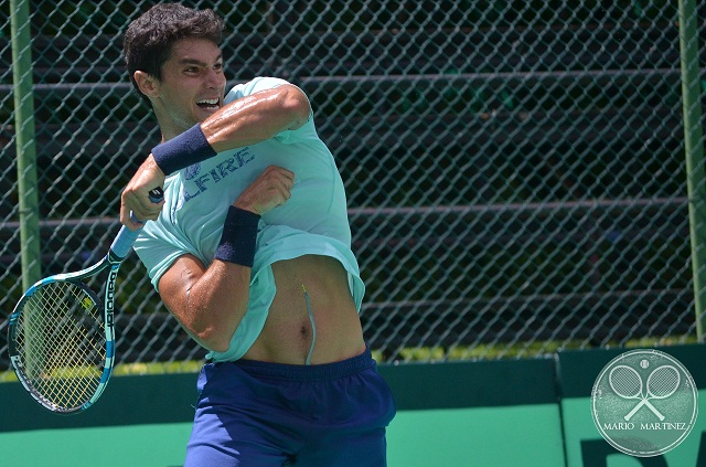 David Souto pegando con fuerza en su entrenamiento