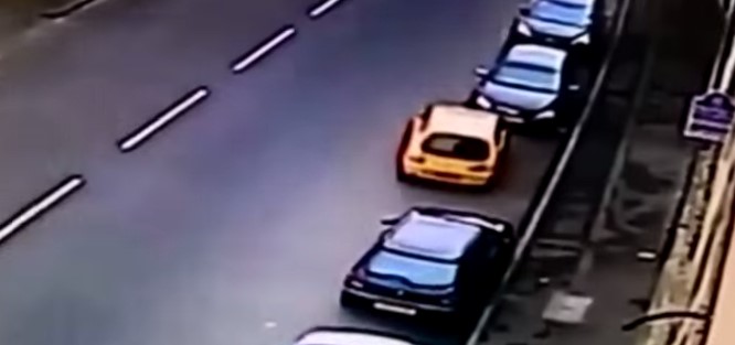 El intento por estacionar que se convirtió en una cadena de errores (Video)