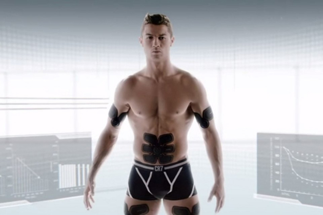 VIDEO: Cristiano Ronaldo se quita la ropa mientras se ejercita