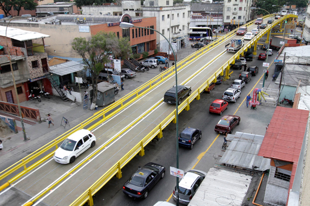 Elevado de la avenida Roosevelt estará cerrado desde este viernes hasta el domingo