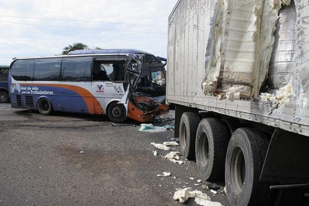 Transporte de las empresas básicas en decadencia