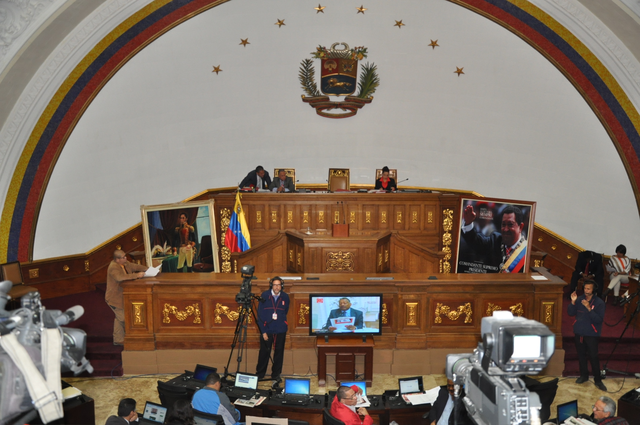 Crónica Parlamentaria: CNN generó discordia en Asamblea Nacional