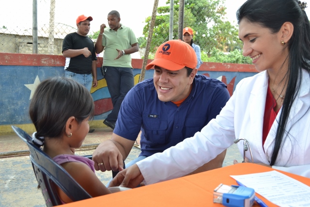 Lester Toledo: Con jornadas de Zulia Solidario combatimos la ineficiencia de Barrio Adentro