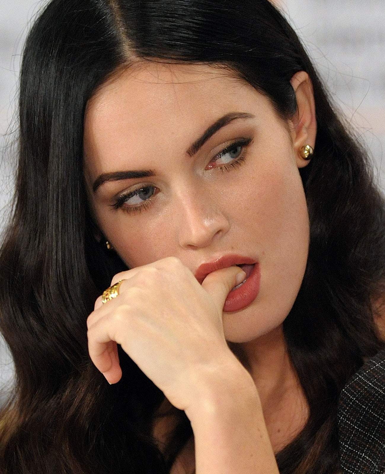 ¡Aww! Megan Fox “dejó mal” a un chino que pagó casi 4 millones de dólares para acostarse con ella