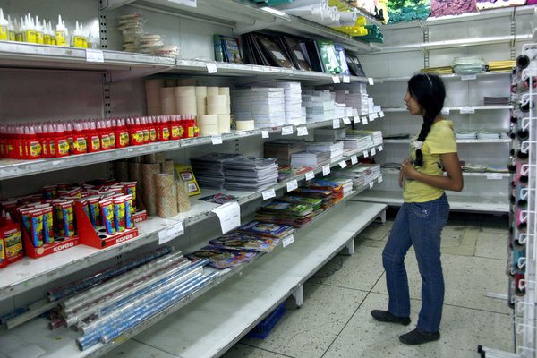 Casi imposible comprar los útiles escolares en el Táchira