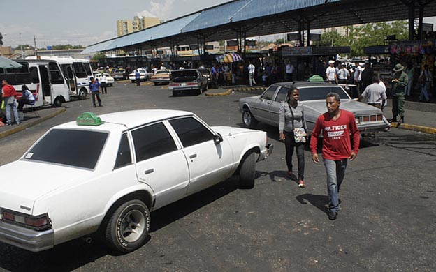 Fiscalizan el terminal de pasajeros en el Zulia