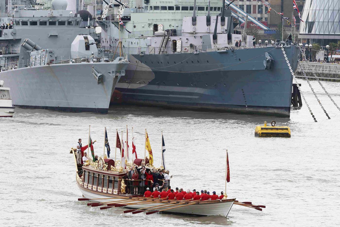 Los británicos celebran el reinado más largo de su historia (Fotos)