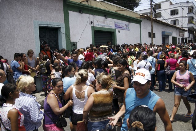 Cierre de Paraguachón no ha acabado con las colas