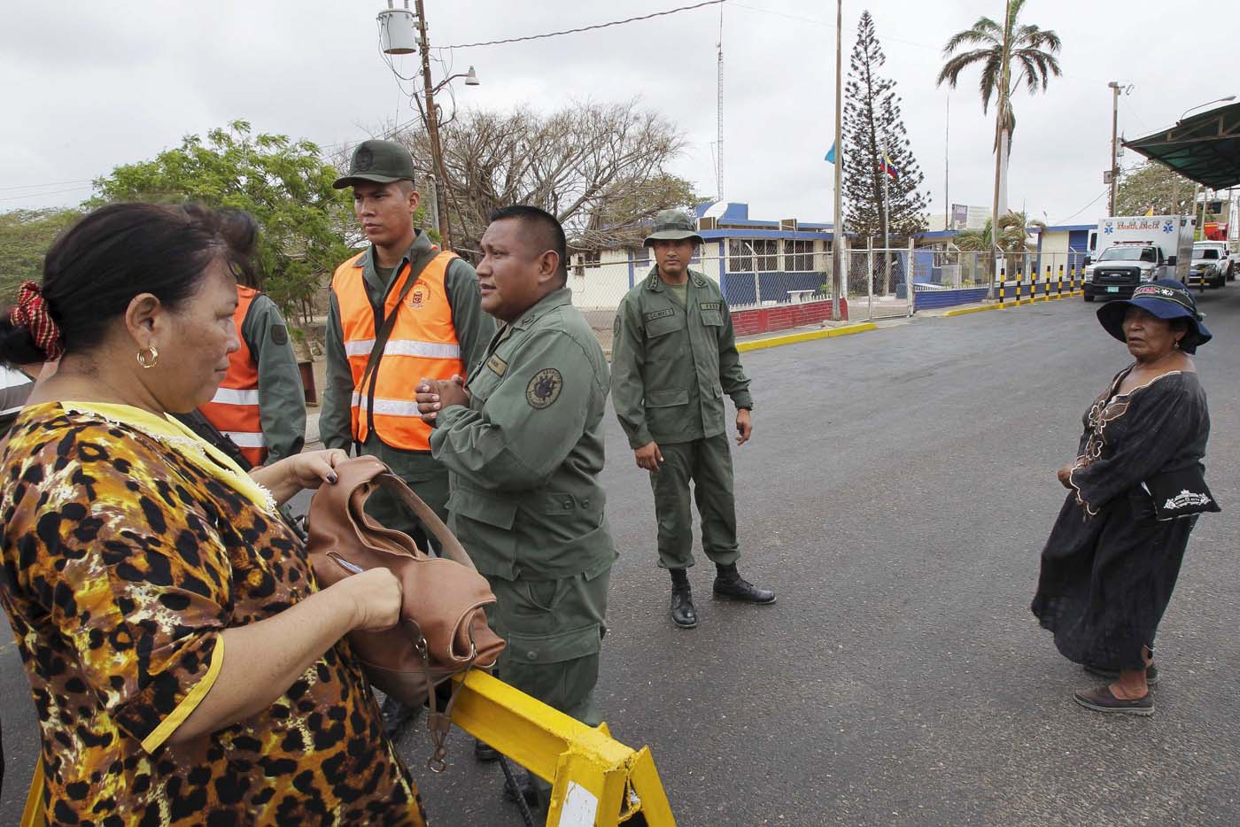 Defensores iberoamericanos piden diálogo en crisis entre Colombia y Venezuela