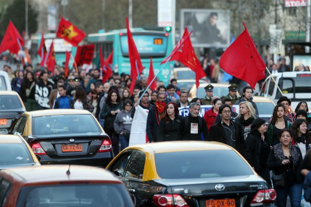 Al menos 52 detenidos en Chile por disturbios en el aniversario del golpe de 1973 (FOTOS)