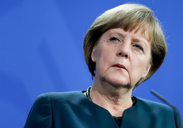 Merkel dice que es necesario cooperar con Rusia sobre Siria