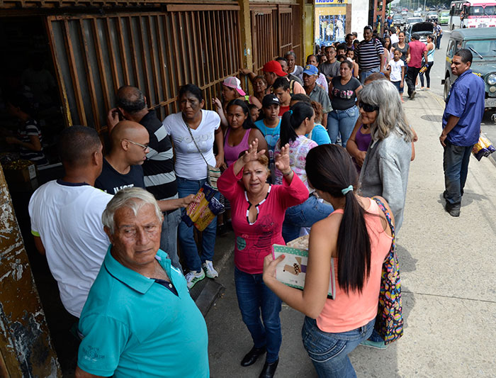 Se requieren 9 salarios mínimos para adquirir la canasta básica