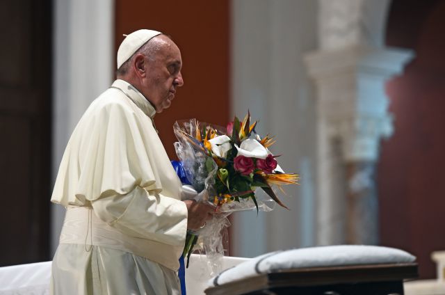 Papa Francisco parte de Cuba rumbo a una más fría EEUU