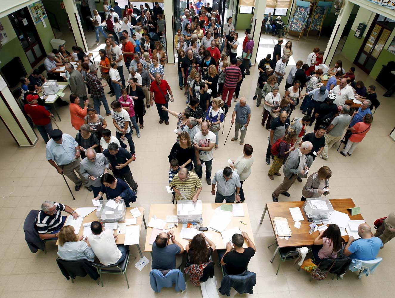 Cataluña celebra unas elecciones históricas sobre la independencia