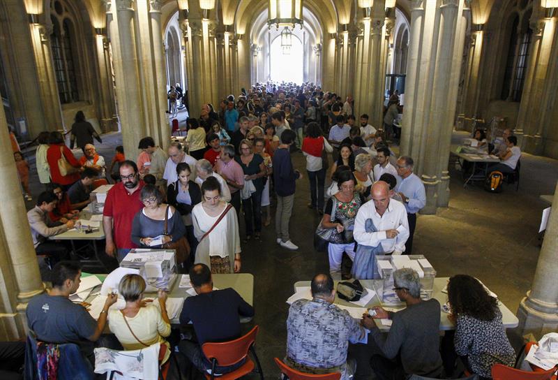 Participación en elecciones regionales catalanas fue del 63,14%