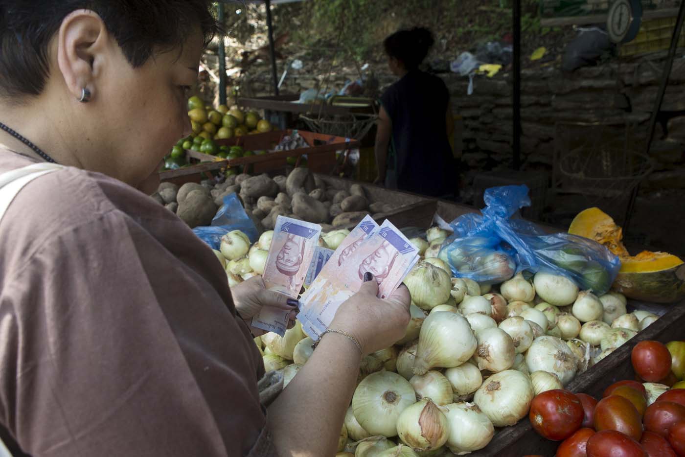 Bajan precios del tomate, la cebolla y el limón