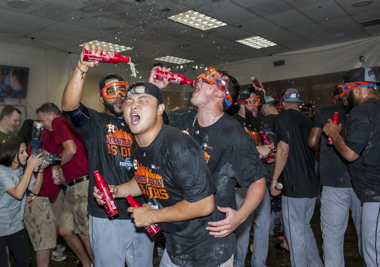 Astros ceden ante D-Backs pero logran boleto para lucha de comodines en la Liga Americana