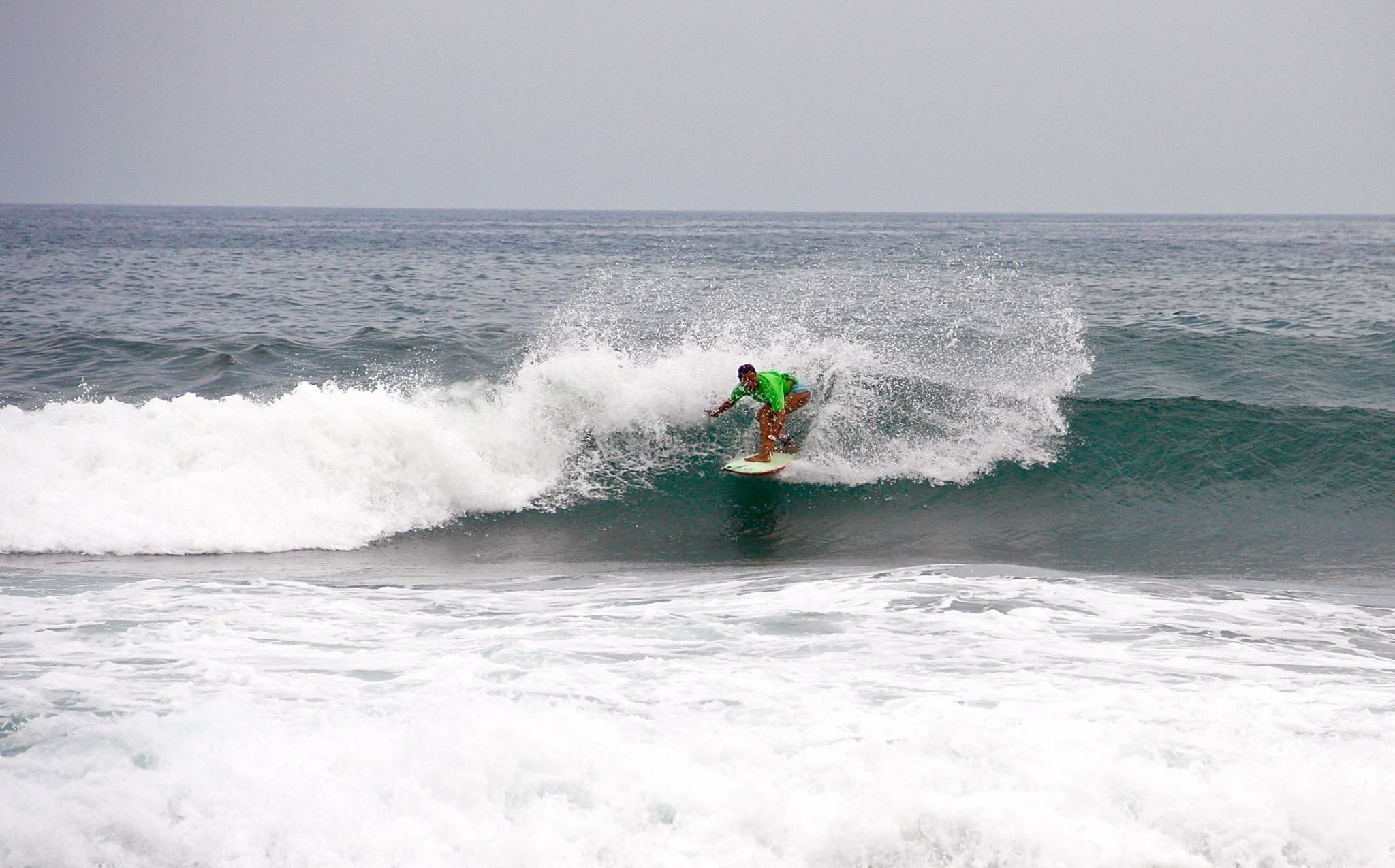 Adriana Cano se alzó con la corona en el Campeonato Nacional de Surf