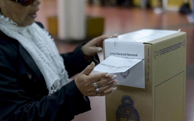 Un herido grave en Argentina tras ser tiroteado cerca de colegio electoral