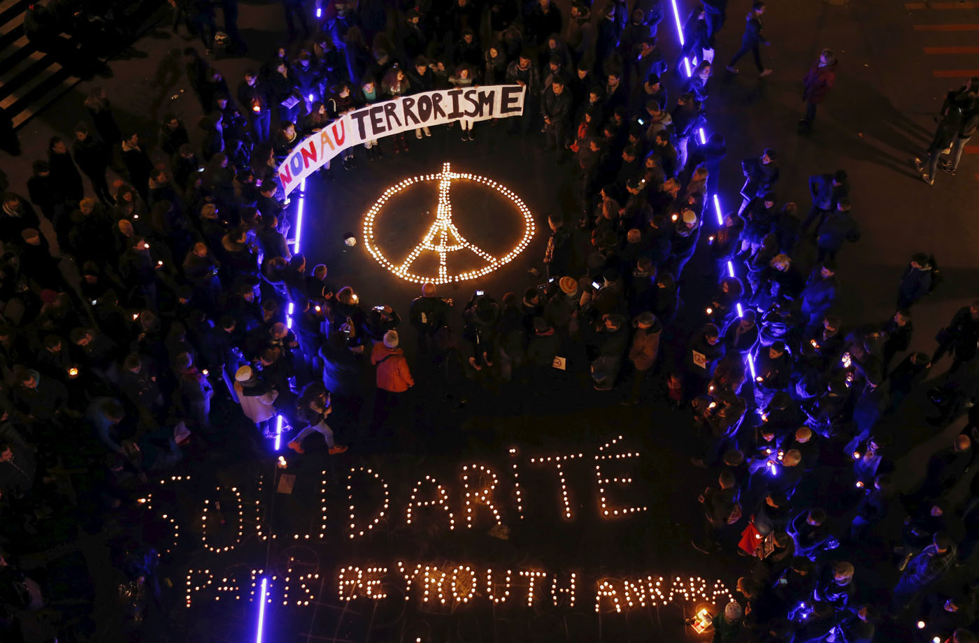 Ataques en París tendrían impacto corto en mercados globales