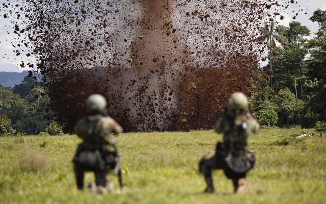 Destruyen 15 pistas de aterrizaje de “narcoavionetas” en la selva de Perú