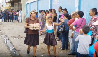 El Tigre se revolucionó por venta de huevos a Bs 420