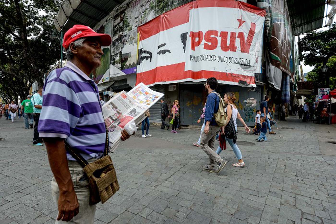 Trabajadores públicos no han recibido bono de desempeño como consecuencia de los resultados del 6D