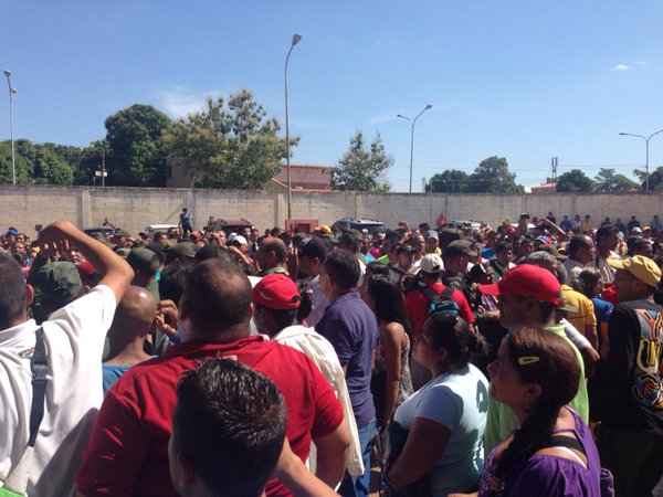 Reporteros de El Caroreño fueron agredidos por miembros de la Ubch durante entrega de celulares