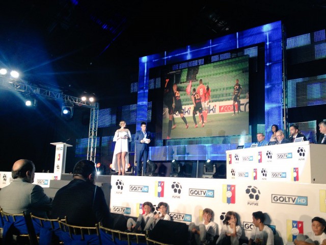 George Antar, presidente de asociación FutVE, durante el sorteo del Torneo Apertura. Foto cortesía @AsociacionFutVE