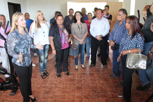 Inauguracion-centro-terapeutico-004-18-12-2015